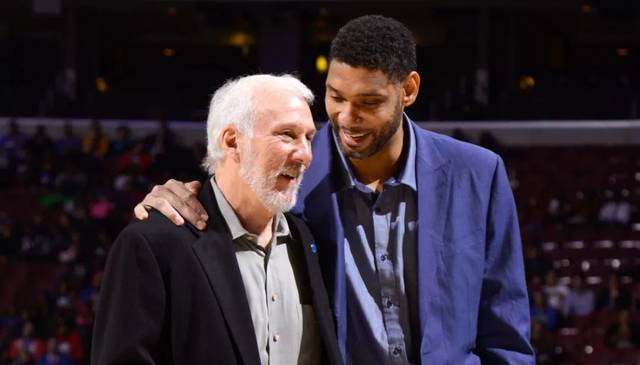 字母哥超强攻防两端统治比赛