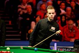 38岁梅西依旧掌控比赛，用瞬间决定胜负，展现非凡实力。